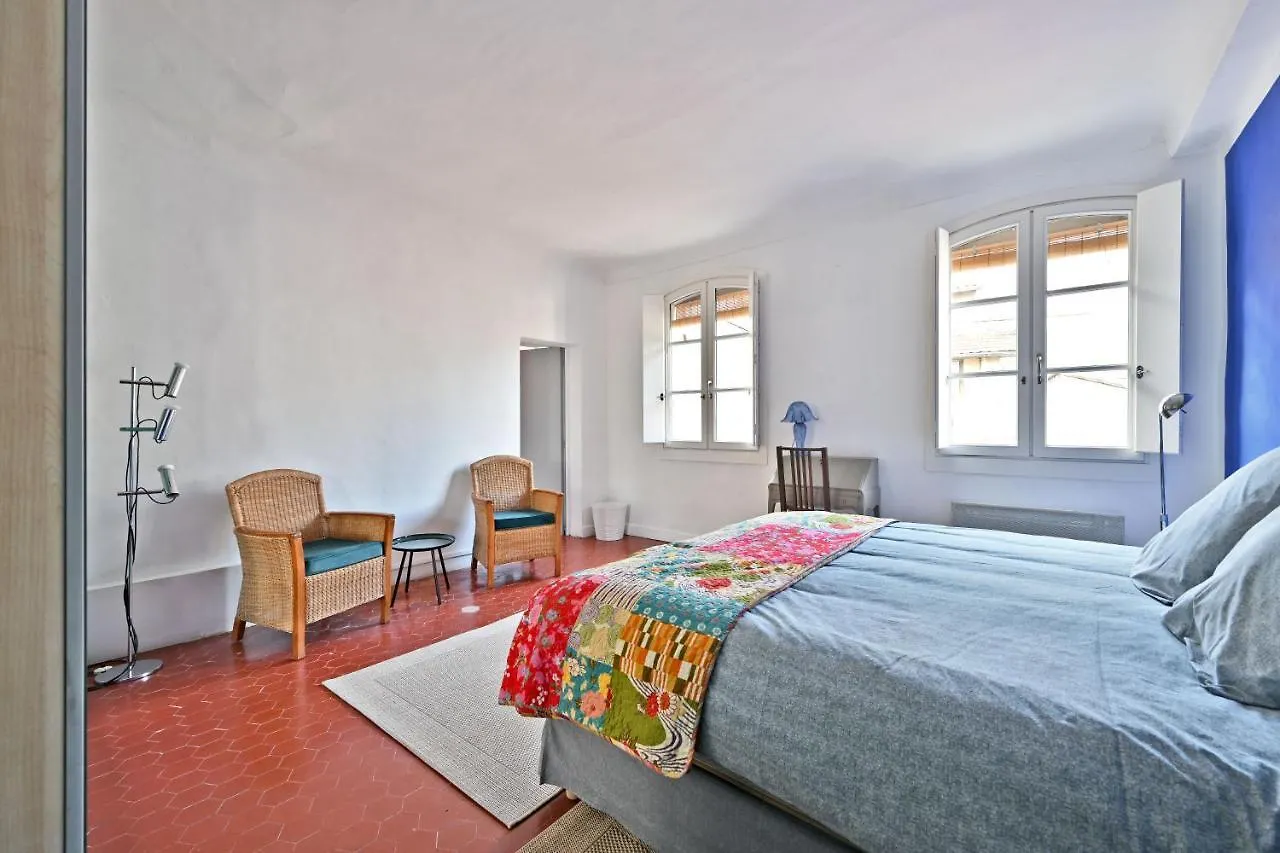 Les Felibres Apartment Avignon 0*,