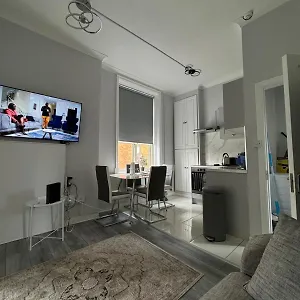 modern-2-bedroom-apartment-dublin-city.dublin-hotelsweb.com/